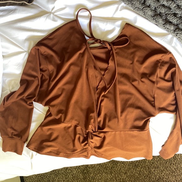 Tie back blouse - Picture 2 of 2